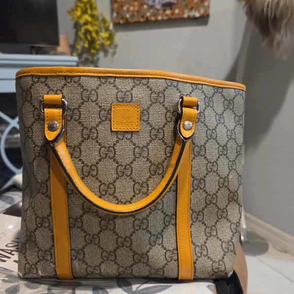 Gucci Beige and Orange Tote Bag - Picture 2 of 10